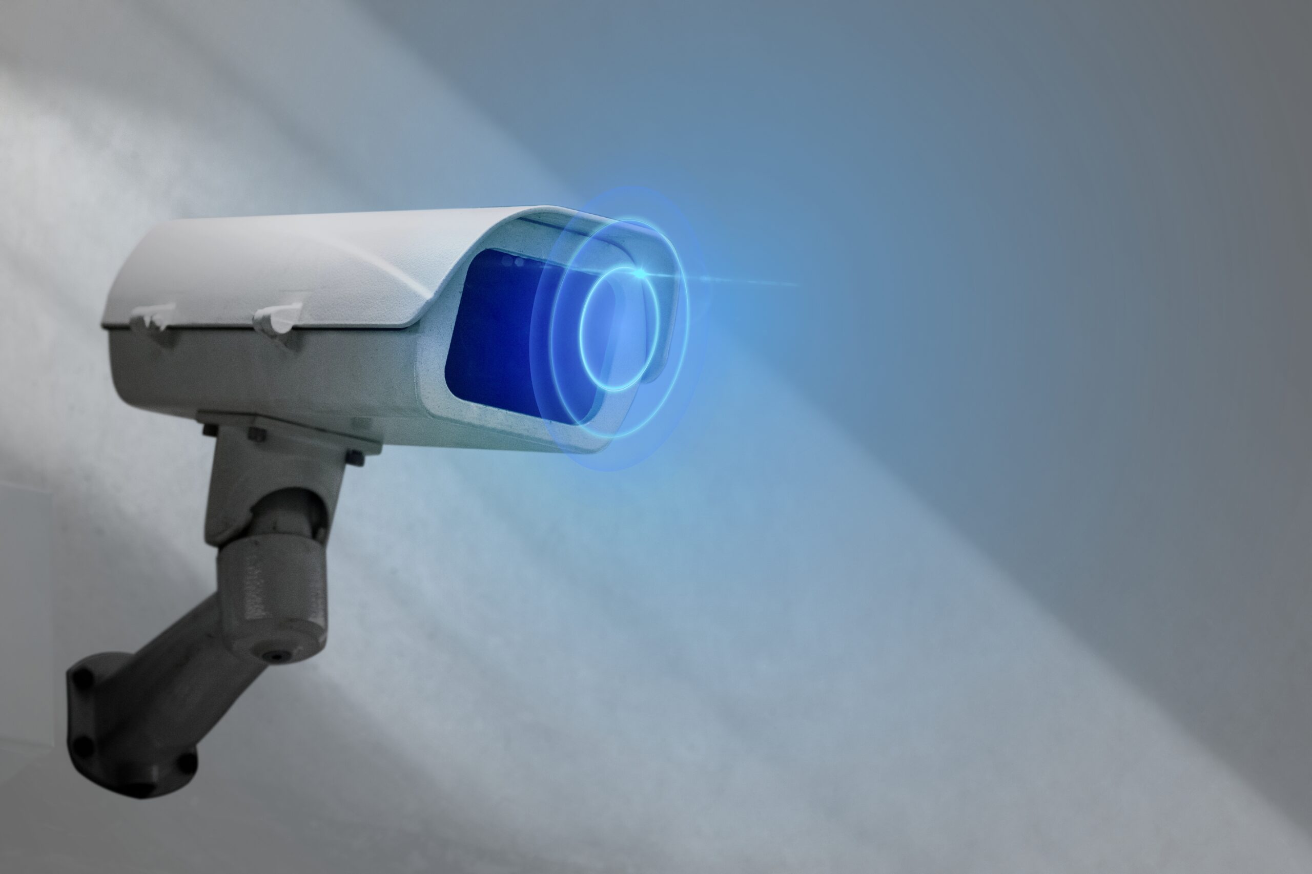 Read more about the article Cum optimizezi costurile folosind sisteme de securitate cu pază electronică perimetrală